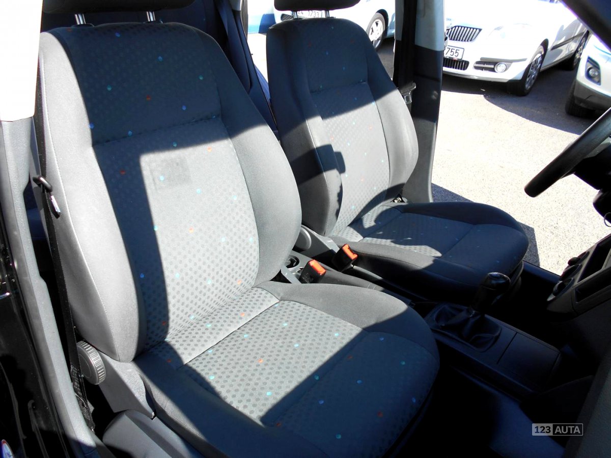 Volkswagen Polo, 2003 - pohled č. 12