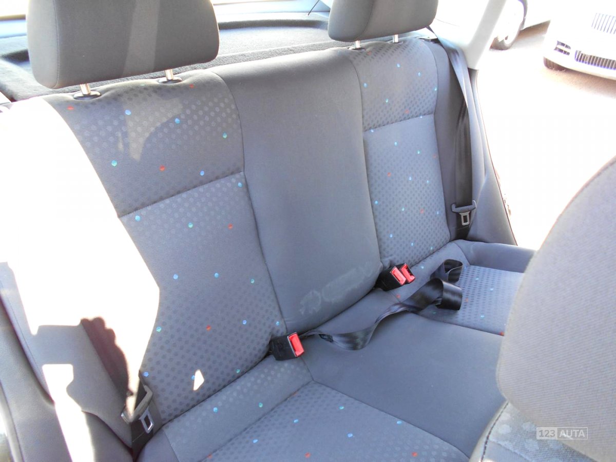 Volkswagen Polo, 2003 - pohled č. 15