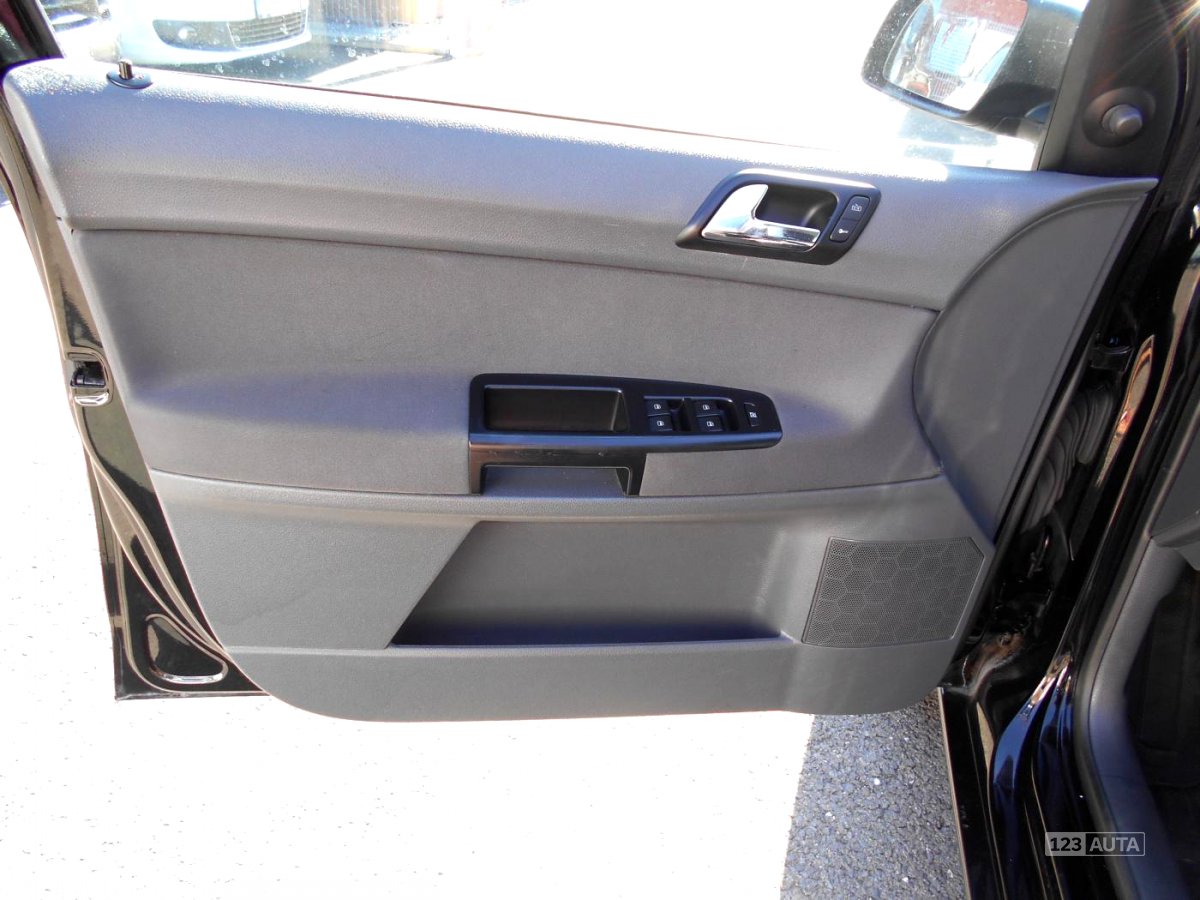 Volkswagen Polo, 2003 - pohled č. 9