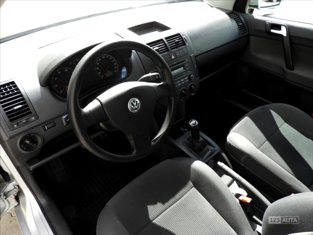 Volkswagen Polo, 2008 - pohled č. 6