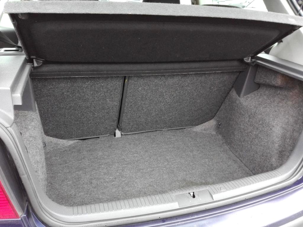 Volkswagen Polo, 2002 - pohled č. 7