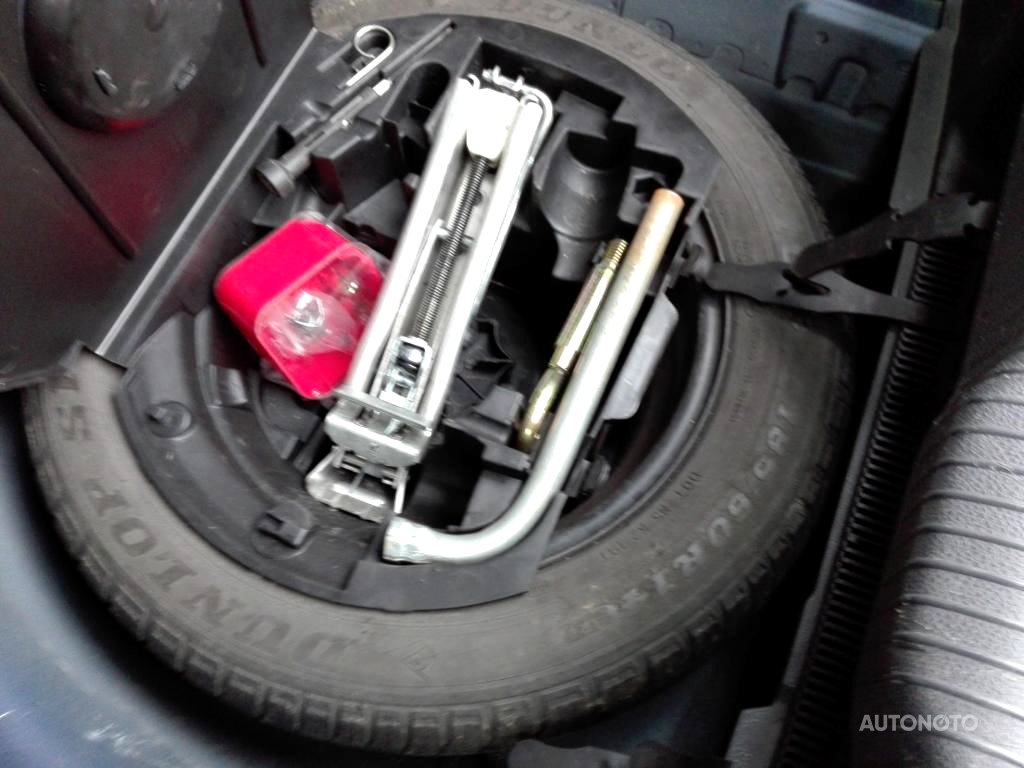 Volkswagen Polo, 2002 - pohled č. 8