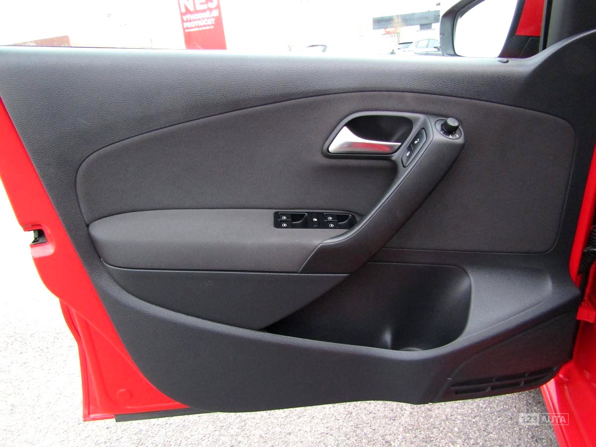 Volkswagen Polo, 2012 - pohled č. 18