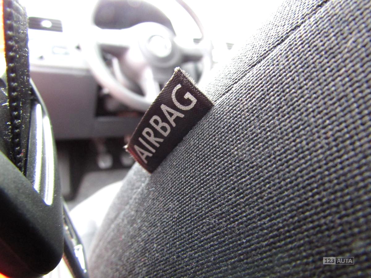 Volkswagen Polo, 2012 - pohled č. 24