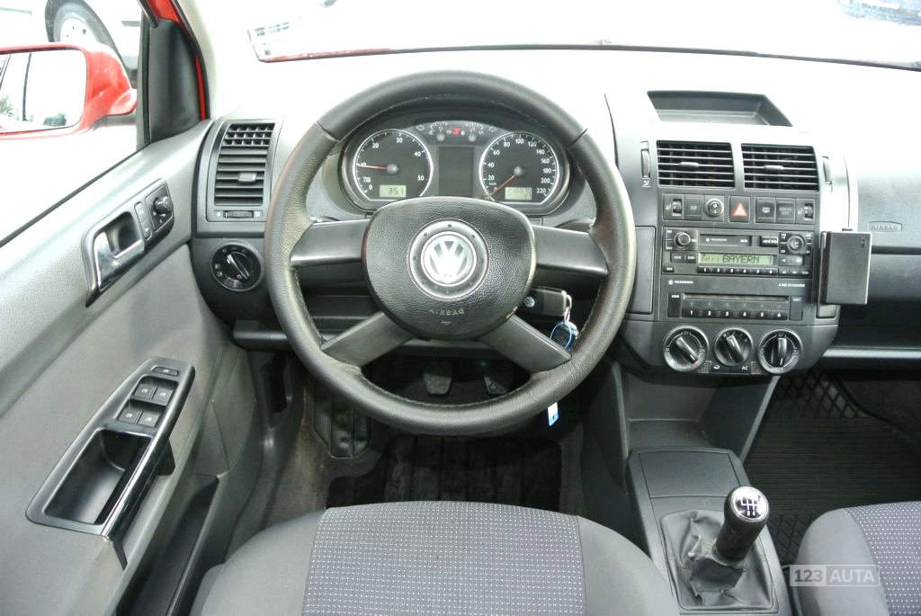 Volkswagen Polo, 2004 - pohled č. 12