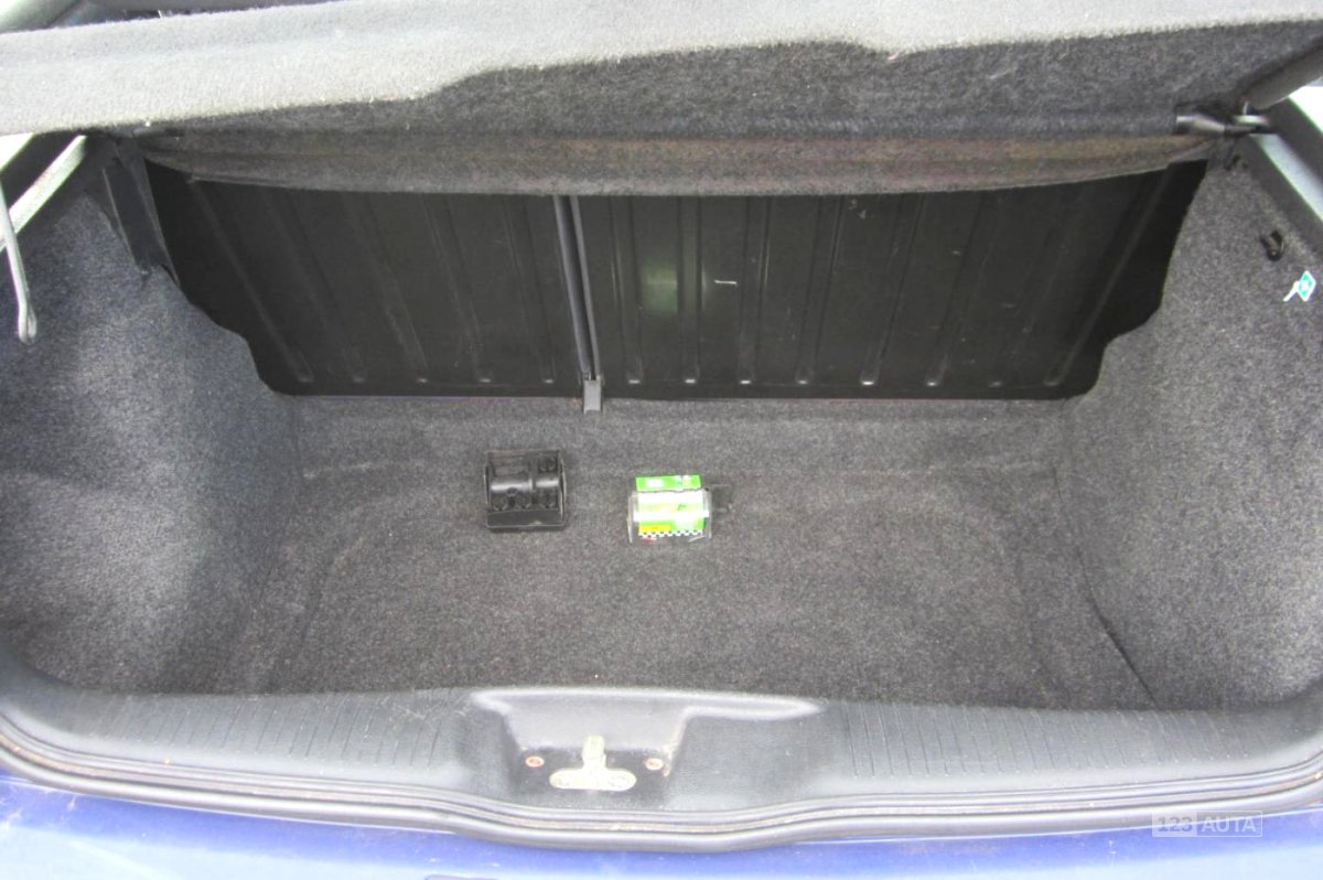 Volkswagen Polo, 1995 - pohled č. 9