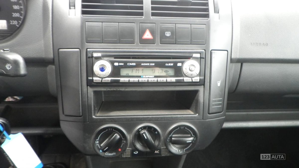 Volkswagen Polo, 2004 - pohled č. 14