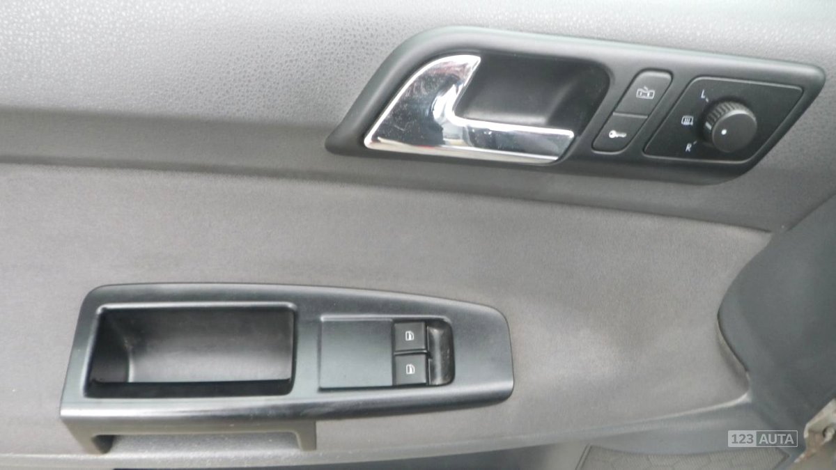 Volkswagen Polo, 2004 - pohled č. 15