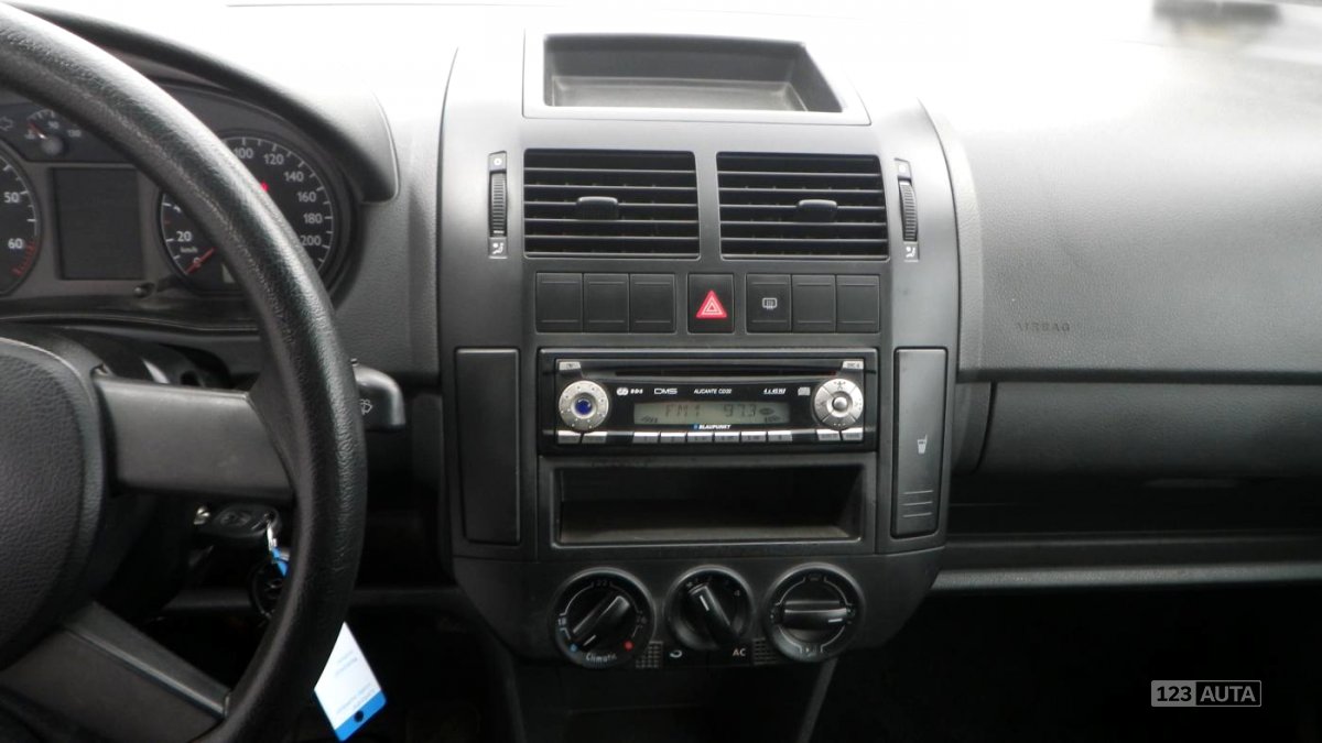 Volkswagen Polo, 2004 - pohled č. 16