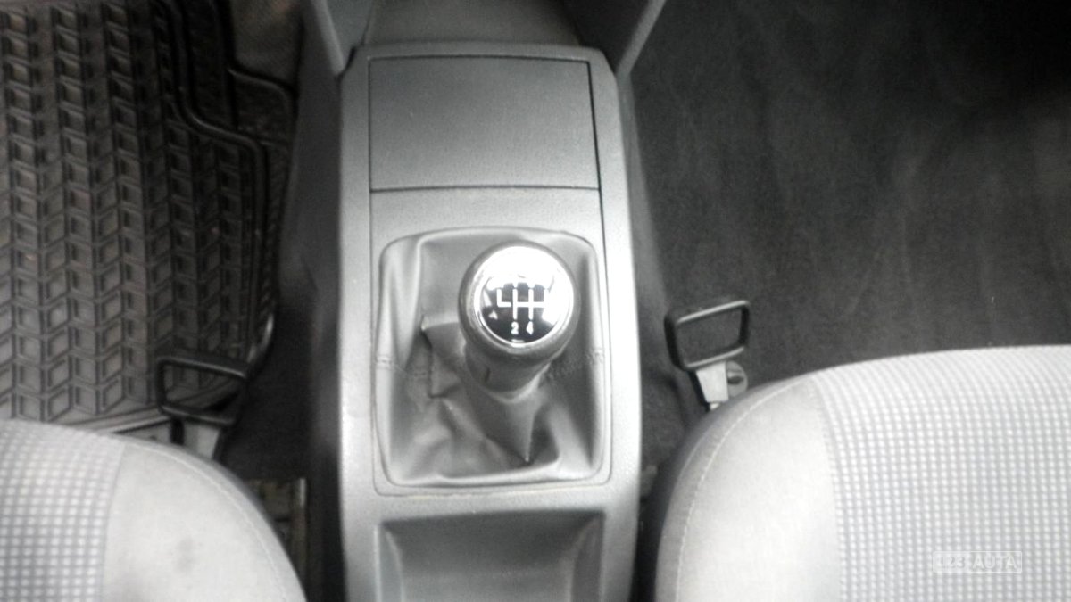 Volkswagen Polo, 2004 - pohled č. 17