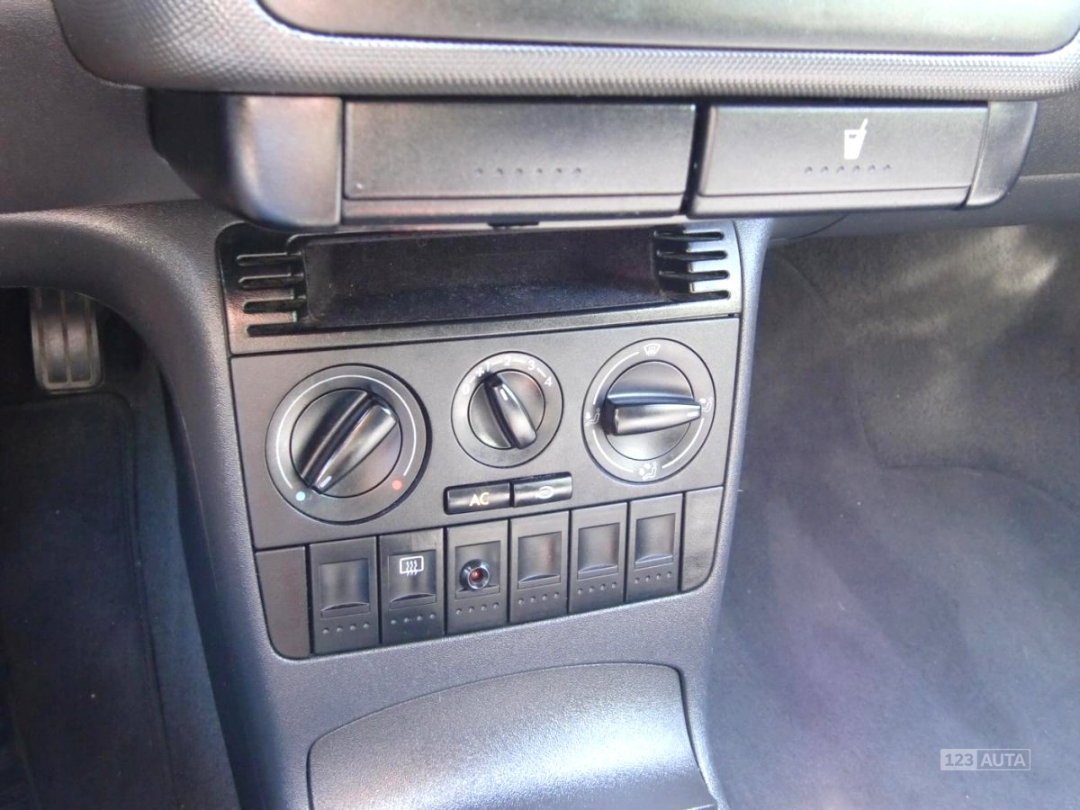 Volkswagen Polo, 2001 - pohled č. 10