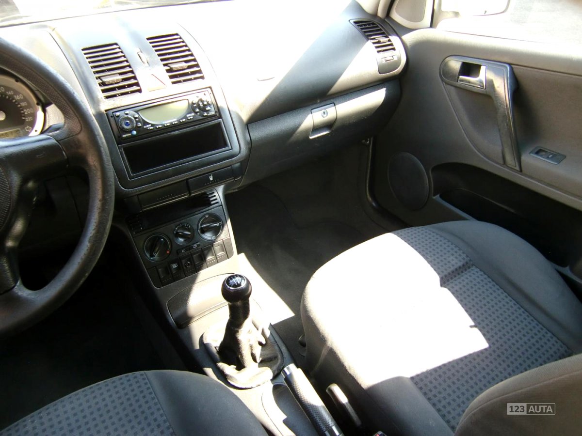 Volkswagen Polo, 2001 - pohled č. 9