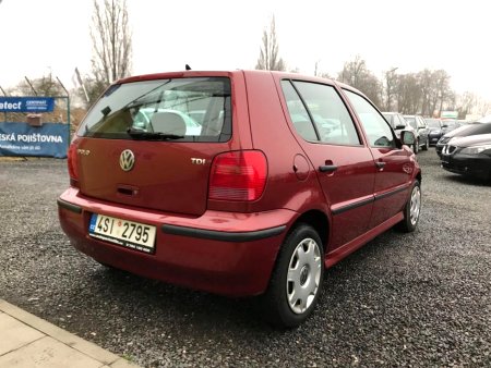 Volkswagen Polo, 2000 - pohled č. 4