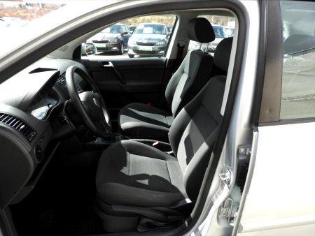 Volkswagen Polo, 2008 - pohled č. 7