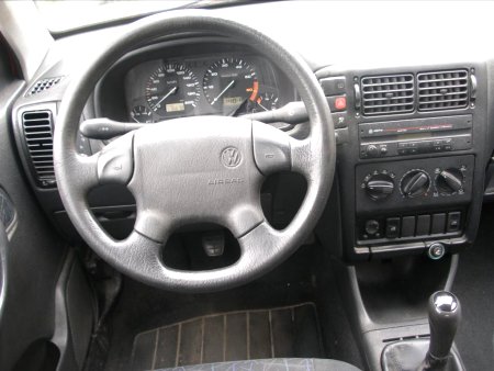 Volkswagen Polo, 1998 - pohled č. 9