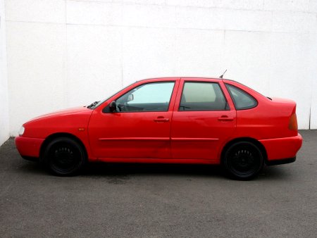 Volkswagen Polo, 1997 - pohled č. 8