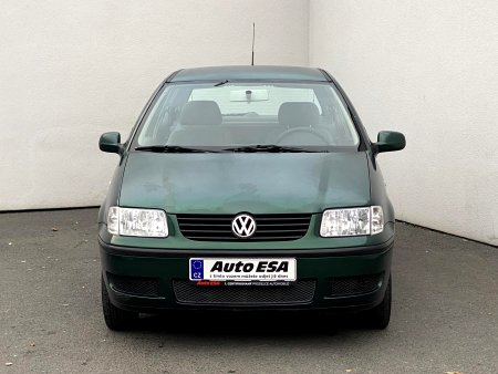 Volkswagen Polo, 2000 - pohled č. 2