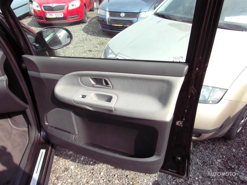 Volkswagen Sharan, 2006 - pohled č. 10