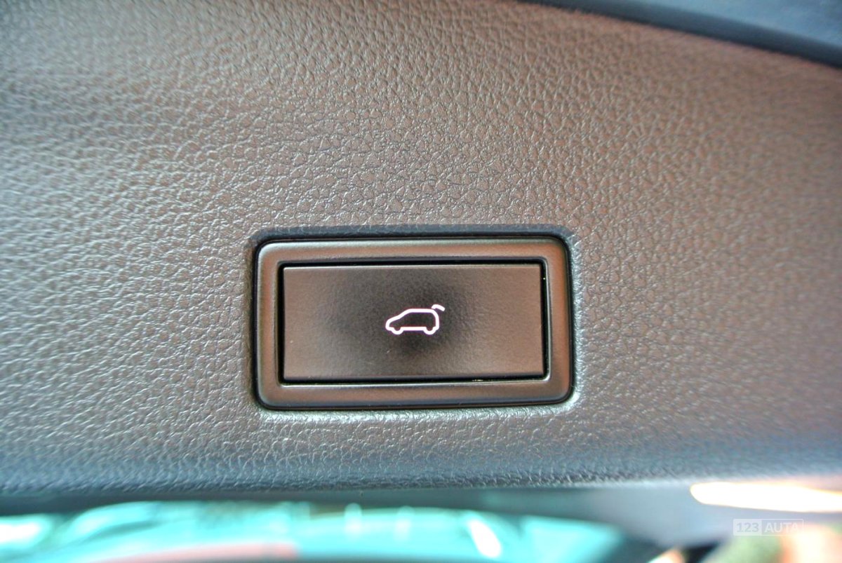 Volkswagen Sharan, 2013 - pohled č. 21