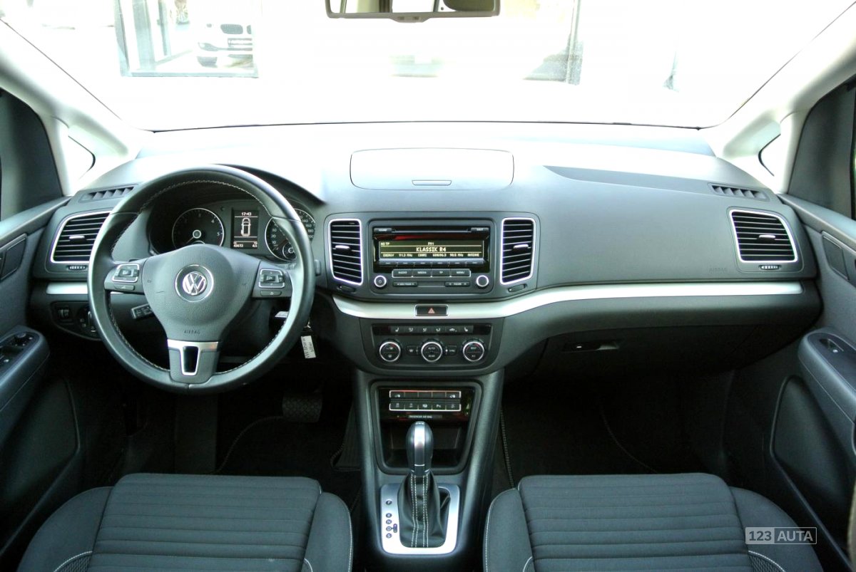 Volkswagen Sharan, 2015 - pohled č. 10