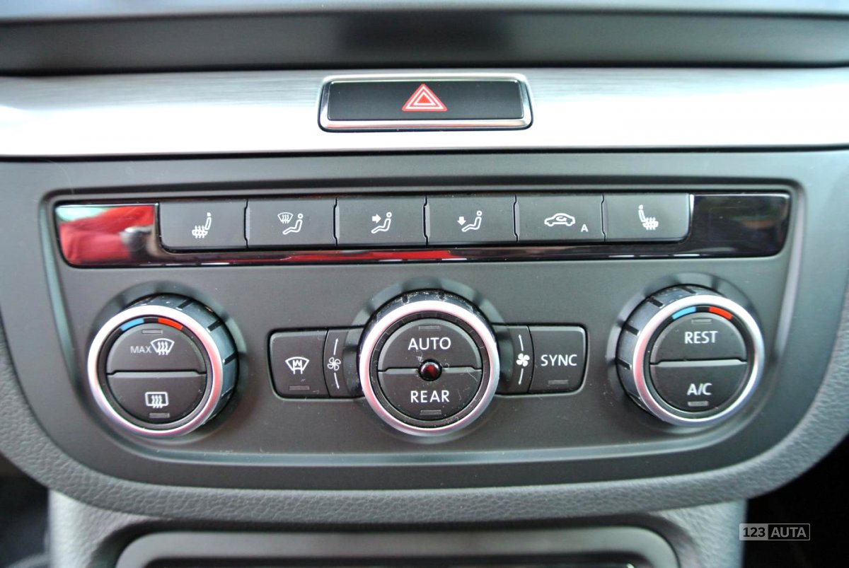 Volkswagen Sharan, 2015 - pohled č. 16