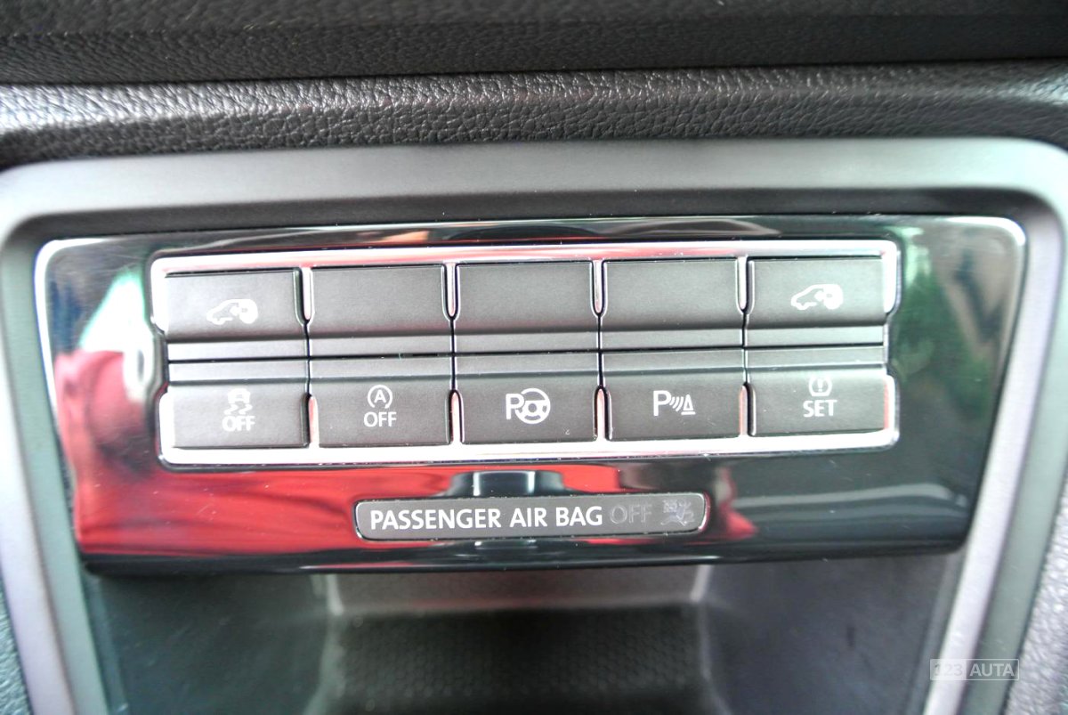 Volkswagen Sharan, 2015 - pohled č. 17