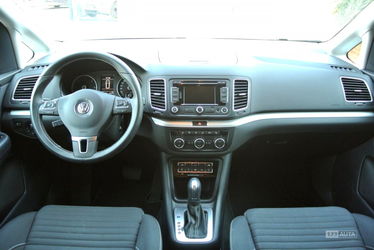 Volkswagen Sharan, 2014 - pohled č. 11