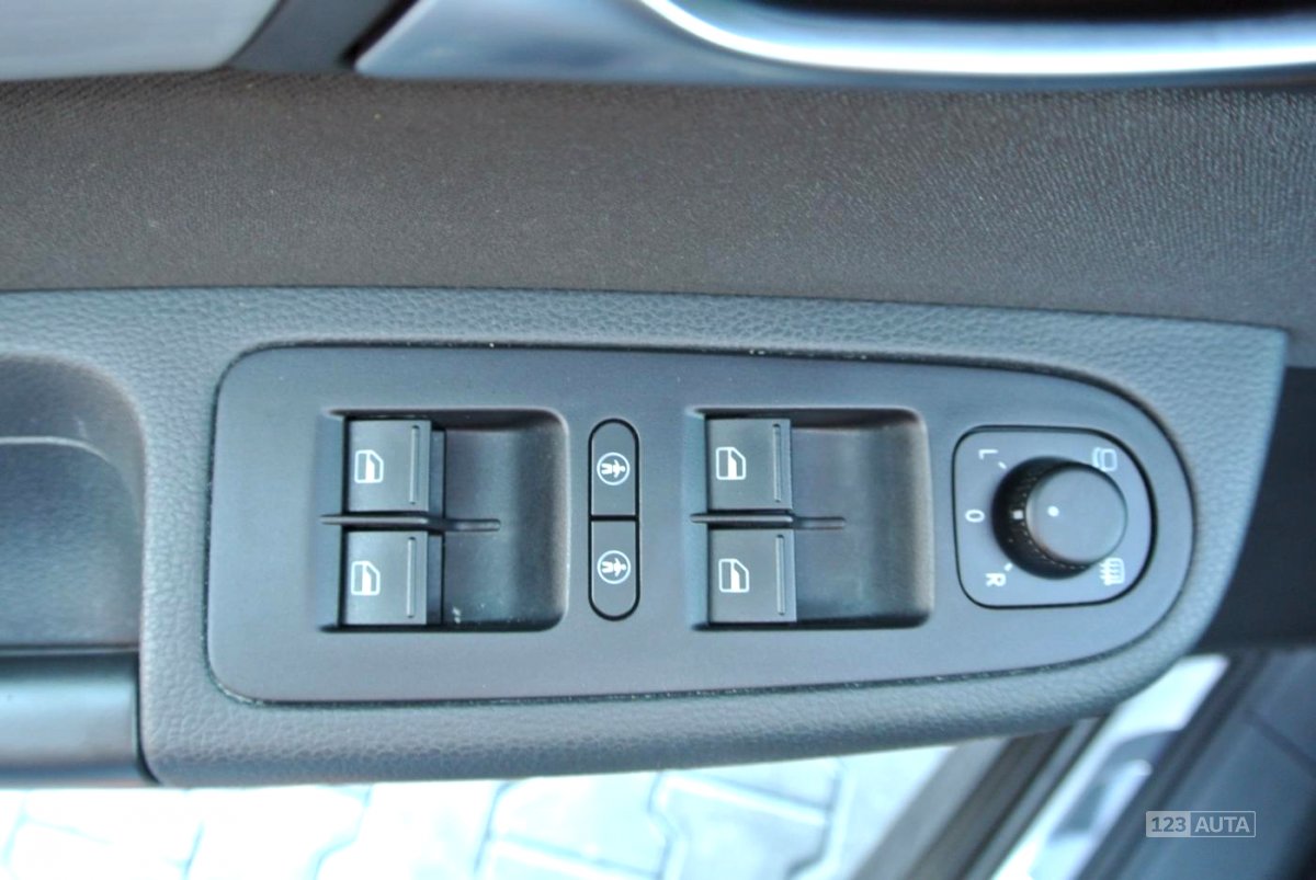 Volkswagen Sharan, 2014 - pohled č. 18