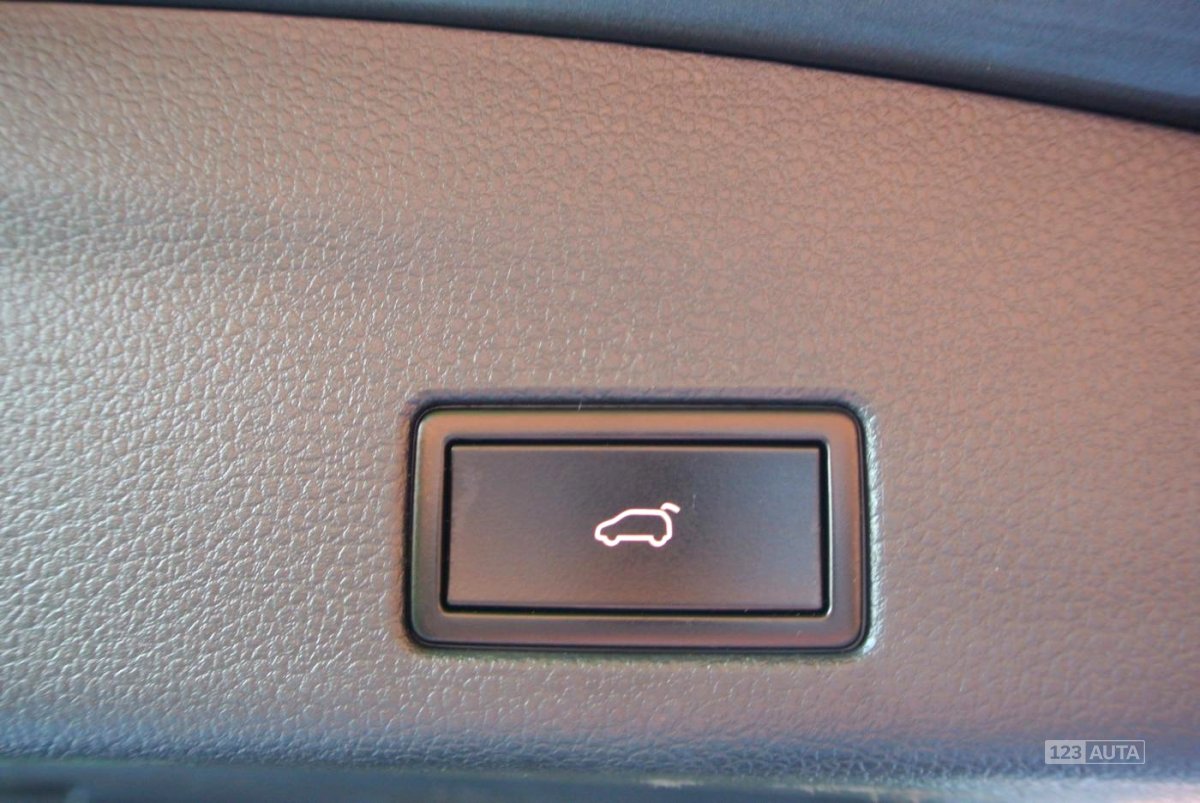 Volkswagen Sharan, 2014 - pohled č. 20