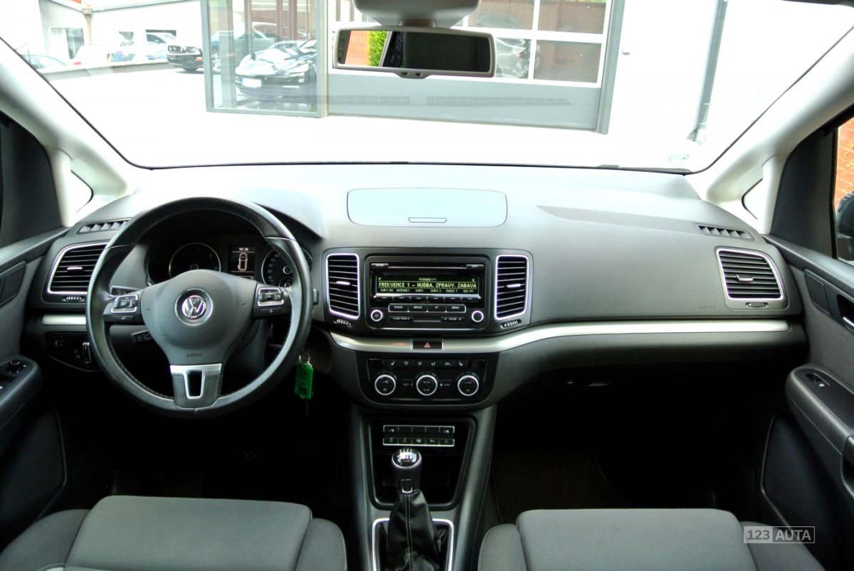 Volkswagen Sharan, 2013 - pohled č. 10