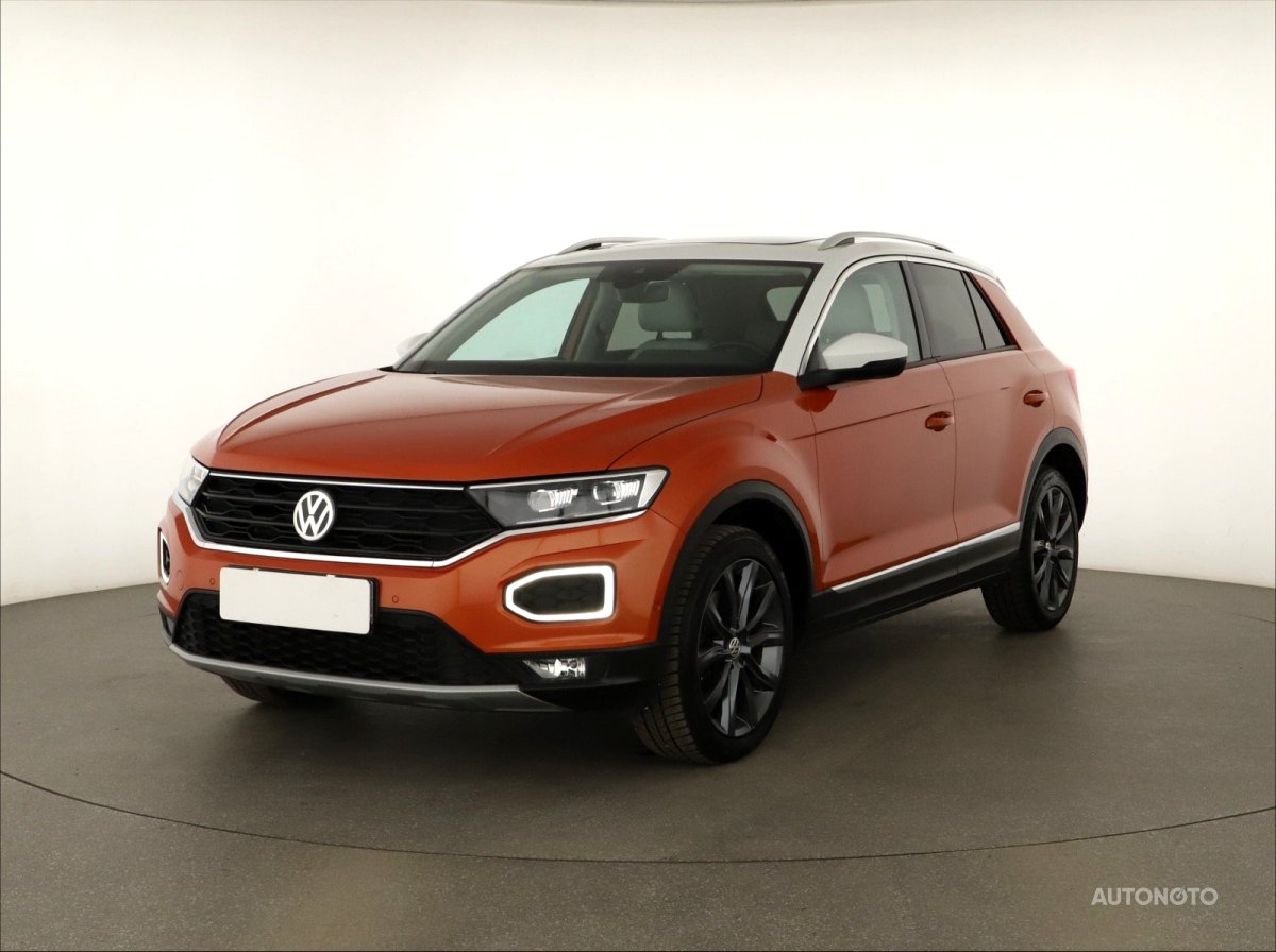 Volkswagen T-Roc, 2017 - pohled č. 3
