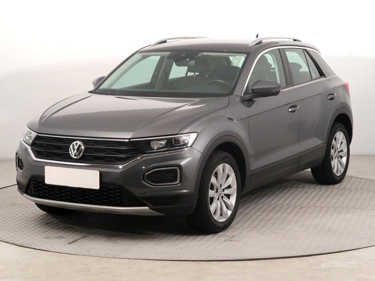 Volkswagen T-Roc, 2020 - pohled č. 3