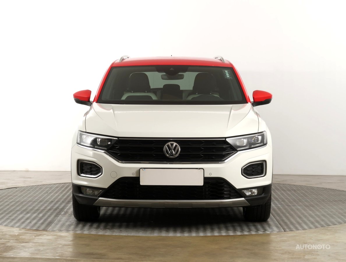 Volkswagen T-Roc, 2018 - pohled č. 2