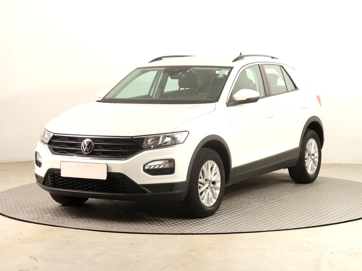 Volkswagen T-Roc, 2021 - pohled č. 3