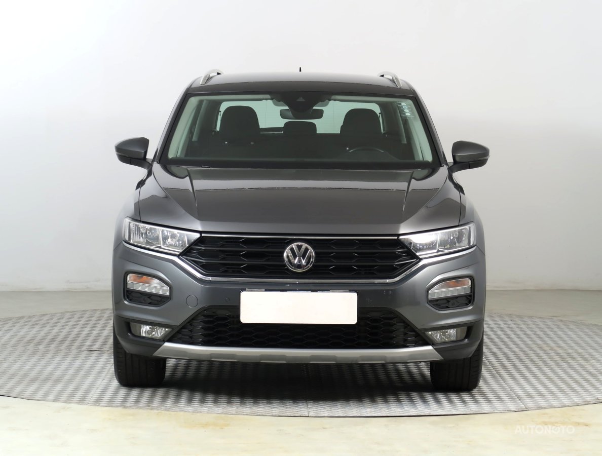Volkswagen T-Roc, 2018 - pohled č. 2