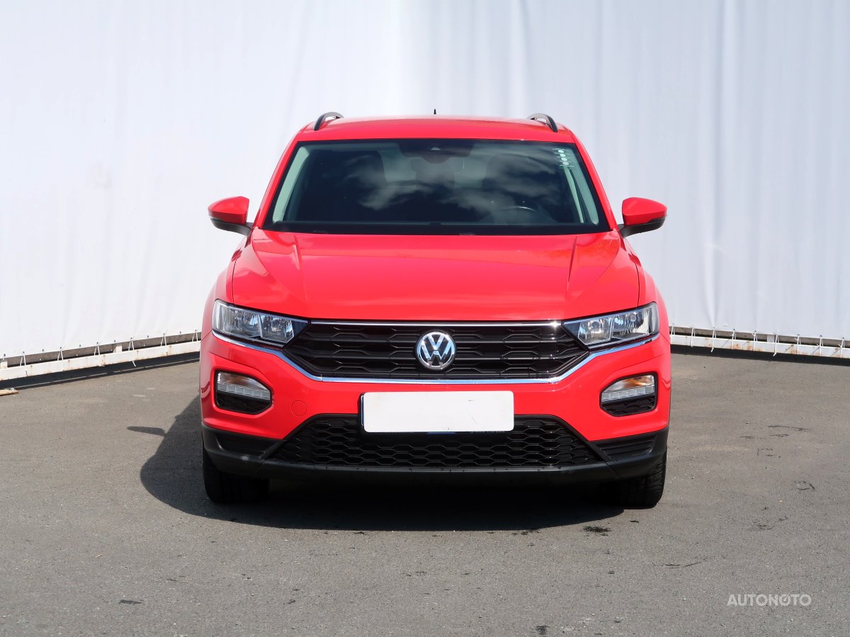 Volkswagen T-Roc, 2018 - pohled č. 2