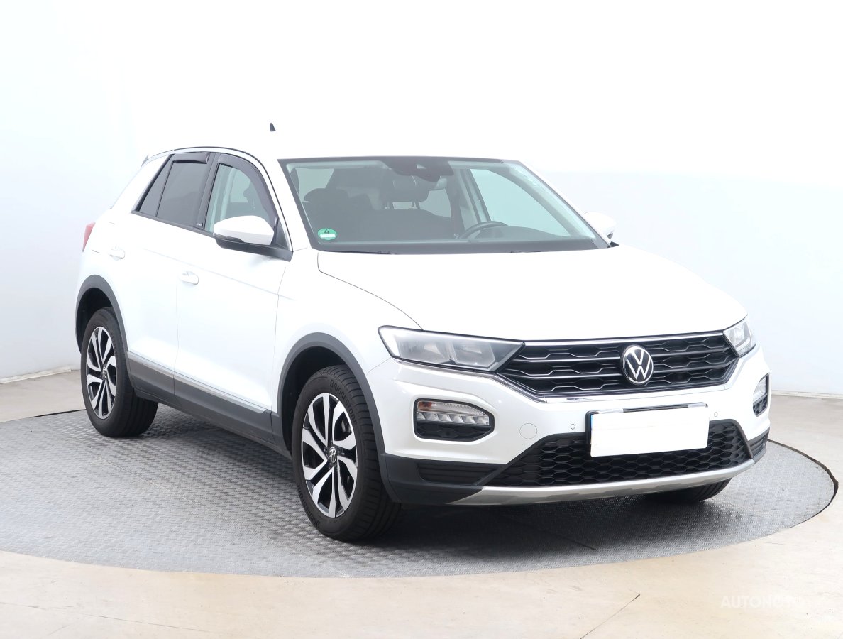Volkswagen T-Roc, 2021 - celkový pohled