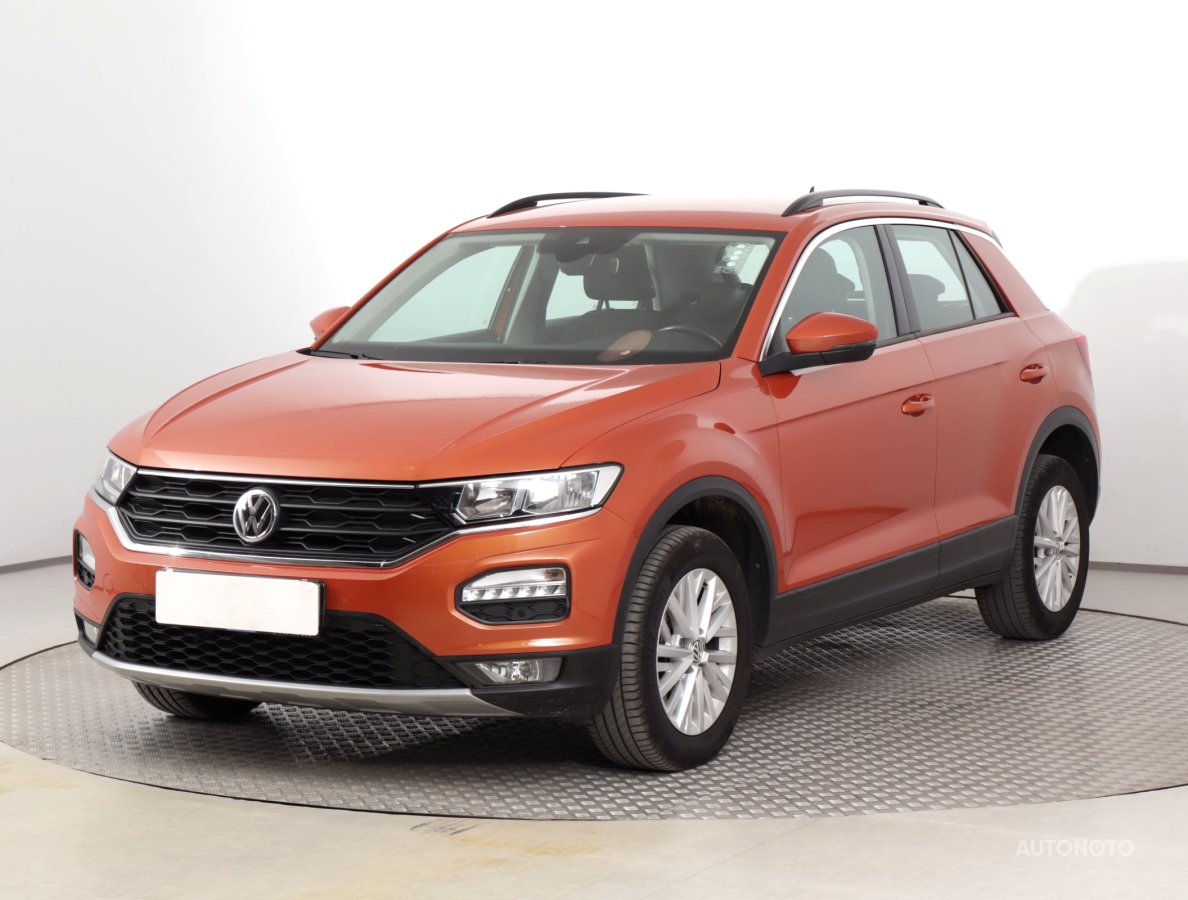 Volkswagen T-Roc, 2019 - pohled č. 3