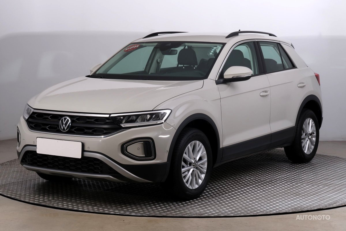 Volkswagen T-Roc, 2023 - pohled č. 3