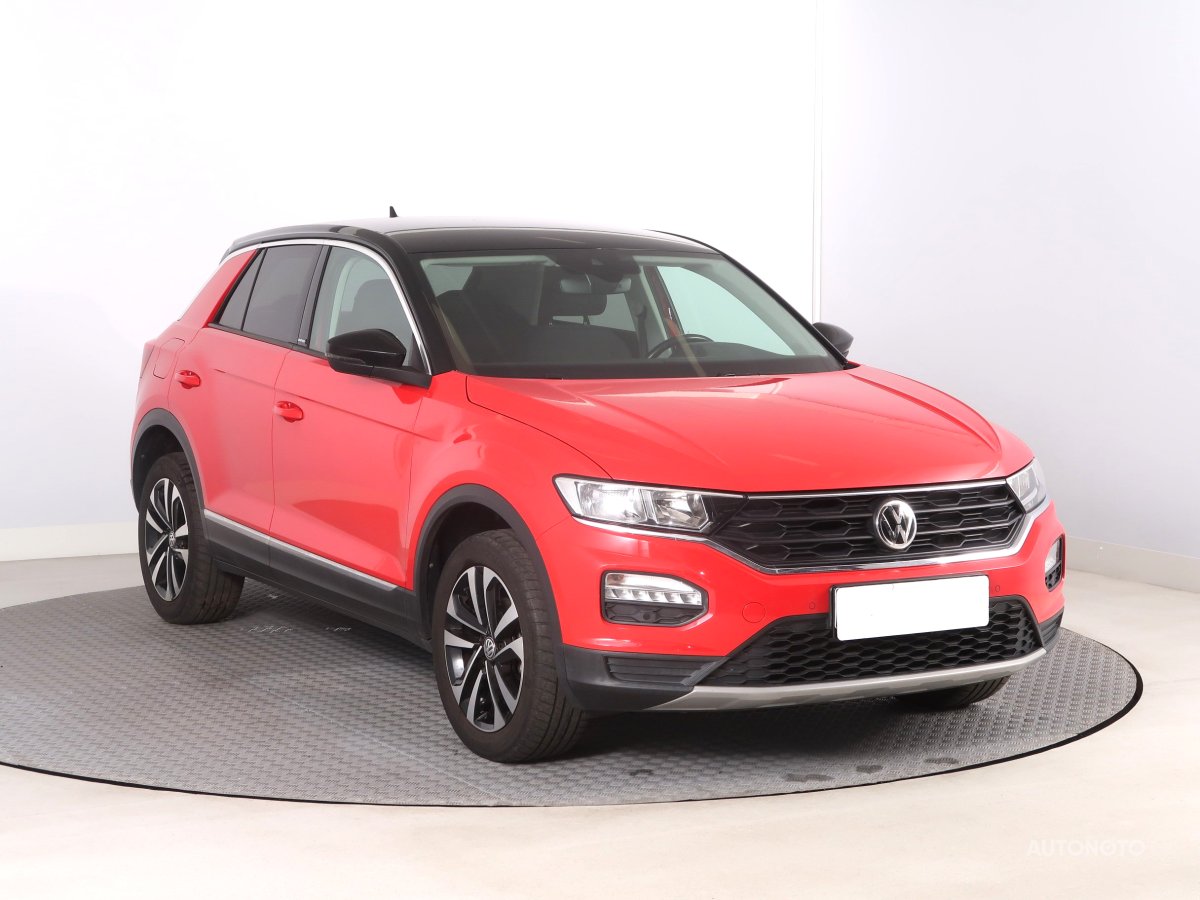 Volkswagen T-Roc, 2020 - celkový pohled