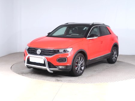 Volkswagen T-Roc, 2018 - pohled č. 3