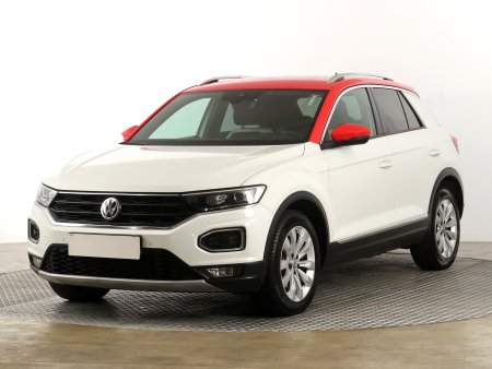 Volkswagen T-Roc, 2018 - pohled č. 3
