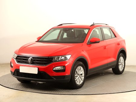 Volkswagen T-Roc, 2021 - pohled č. 3
