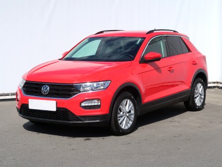 Volkswagen T-Roc, 2018 - pohled č. 3
