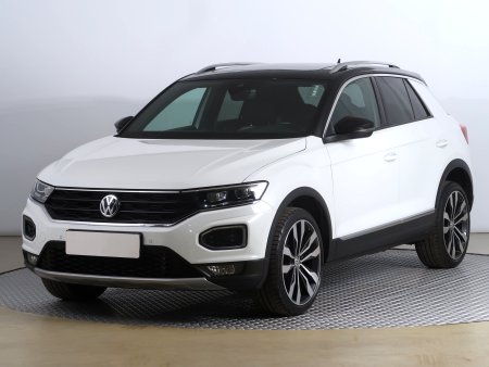 Volkswagen T-Roc, 2018 - pohled č. 3