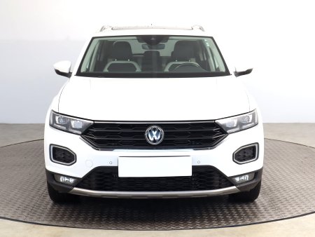 Volkswagen T-Roc, 2018 - pohled č. 2
