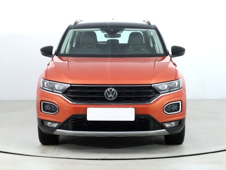 Volkswagen T-Roc, 2018 - pohled č. 2