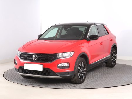 Volkswagen T-Roc, 2020 - pohled č. 3