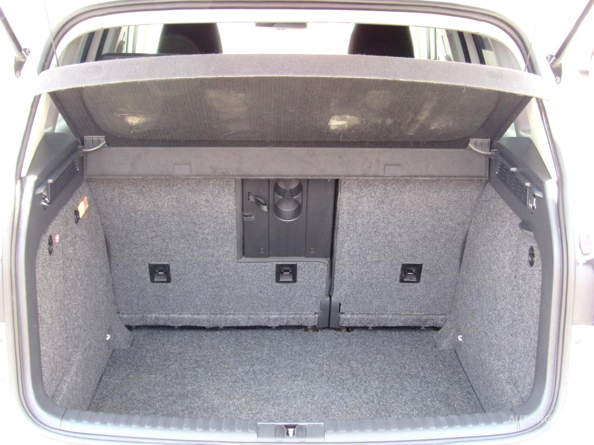Volkswagen Tiguan, 2013 - pohled č. 10