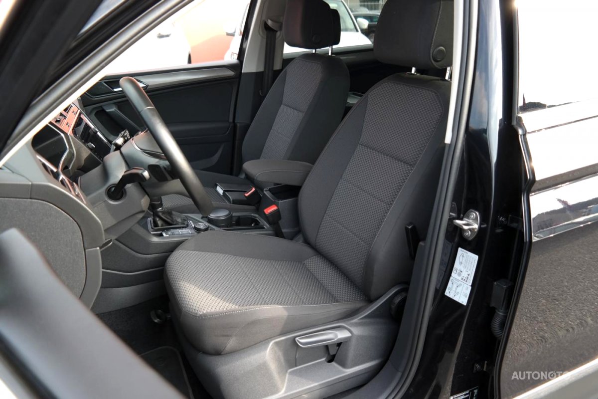 Volkswagen Tiguan, 2018 - pohled č. 8